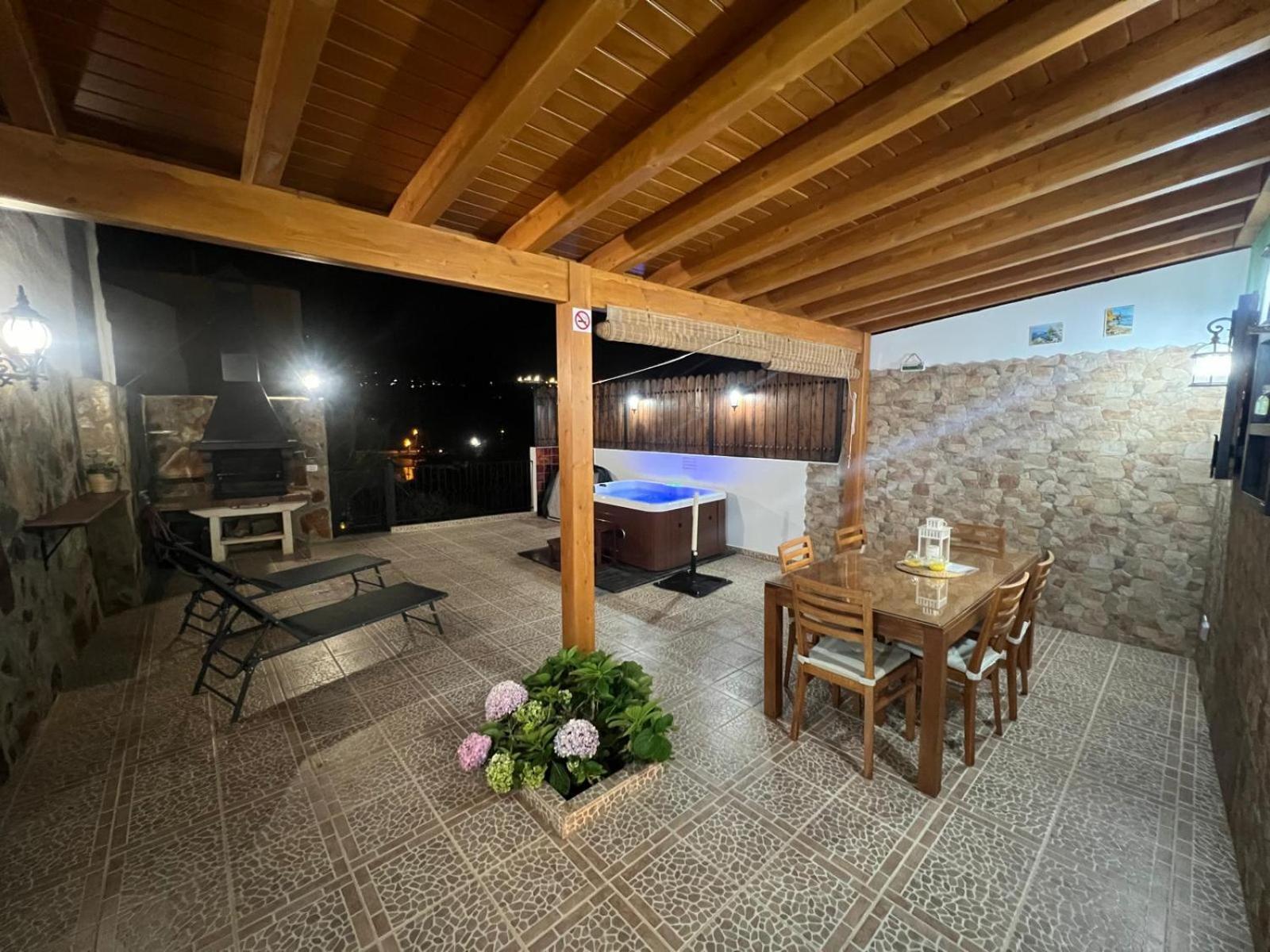 Feriehus Casa Amelia - Exclusiva Con Jacuzzi En Telde Las Palmas de Gran Canaria